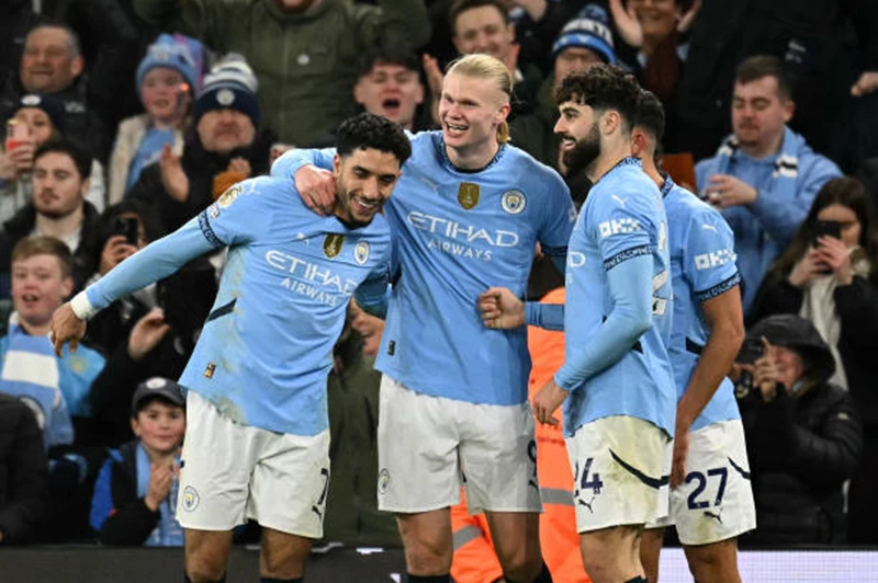 فرصة حاسمة لإنعاش موسم مانشستر سيتي: التنافس على المراكز الأوروبية في الدوري الإنجليزي