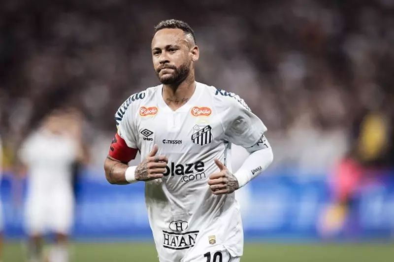 باتشوكا يسعى للتعاقد مع نيمار قبل مواجهة الأهلي في كأس العالم للأندية